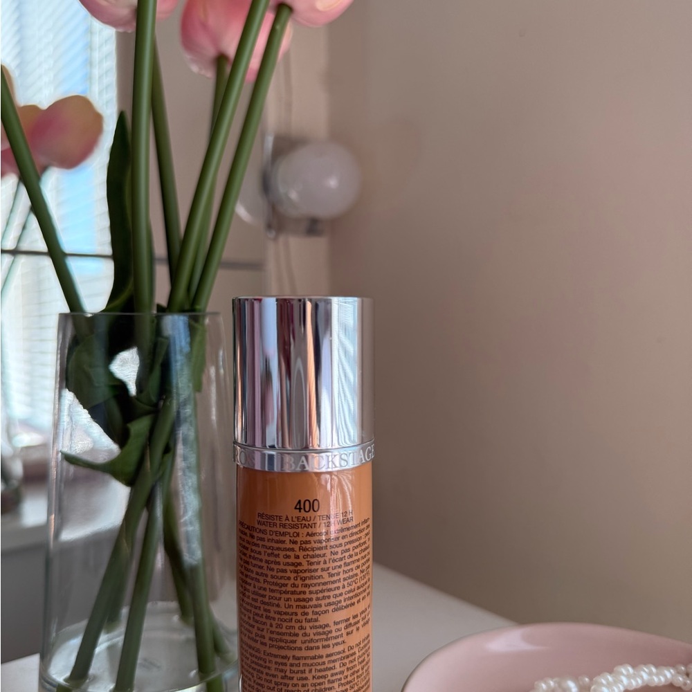 Dior Airflash Foundation in Silver and Tan - Picture 10 of 11